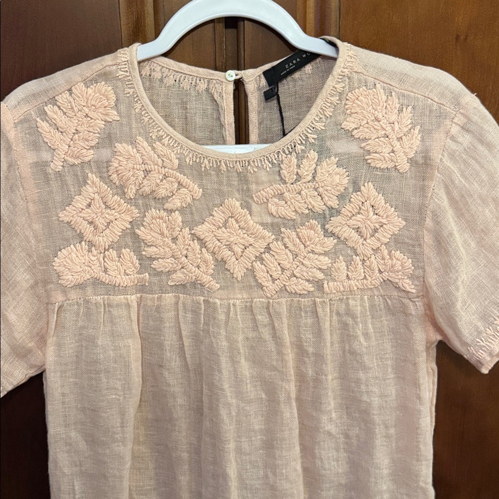 Zara NWT Woman Embroidered Yoke Dress 100% Linen in Sheer Pink Blush size XS. - Picture 2 of 6